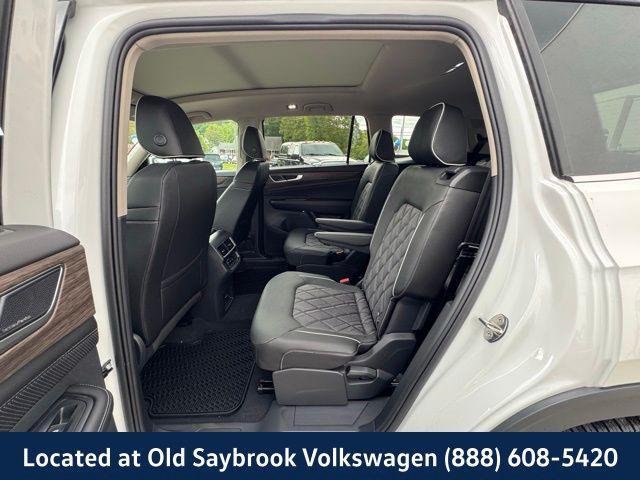 new 2025 Volkswagen Atlas car, priced at $53,959
