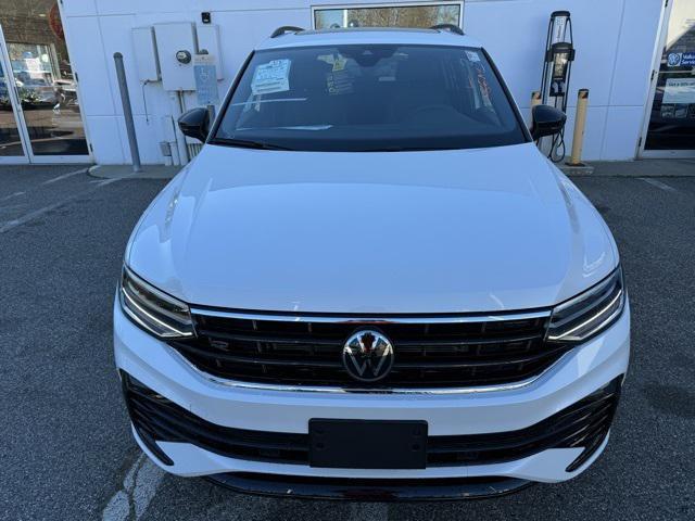 new 2024 Volkswagen Tiguan car, priced at $37,883