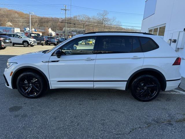 new 2024 Volkswagen Tiguan car, priced at $37,883