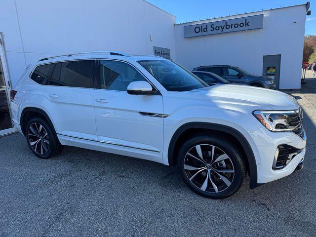 new 2026 Volkswagen Atlas car, priced at $58,573