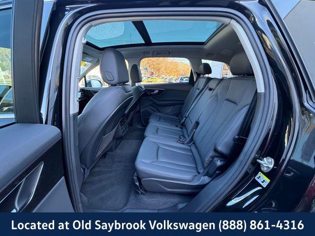 used 2024 Audi Q7 car, priced at $49,365