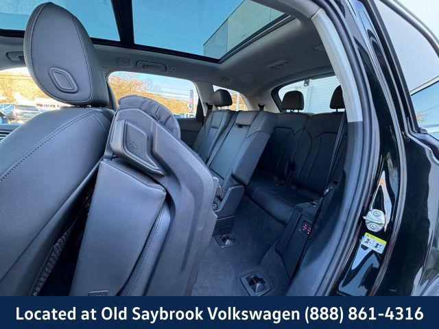 used 2024 Audi Q7 car, priced at $49,365