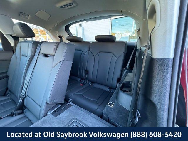 used 2024 Audi Q7 car, priced at $47,575