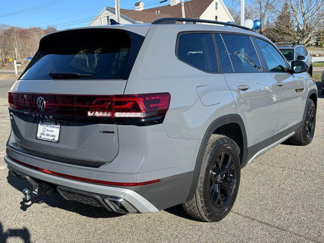 new 2025 Volkswagen Atlas car, priced at $47,309