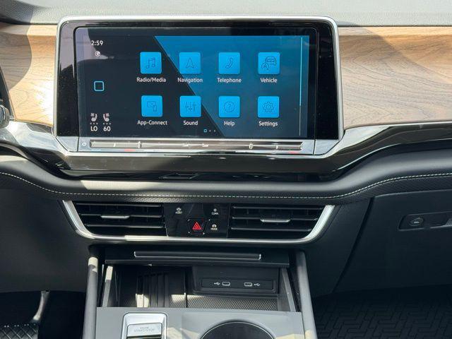 new 2025 Volkswagen Atlas car, priced at $39,208