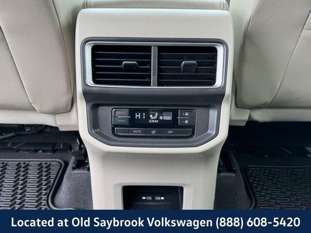 used 2024 Volkswagen Atlas car, priced at $32,160