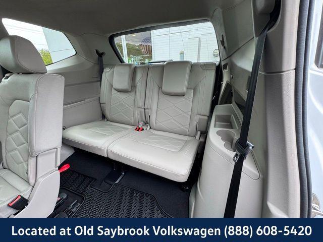 used 2024 Volkswagen Atlas car, priced at $32,160