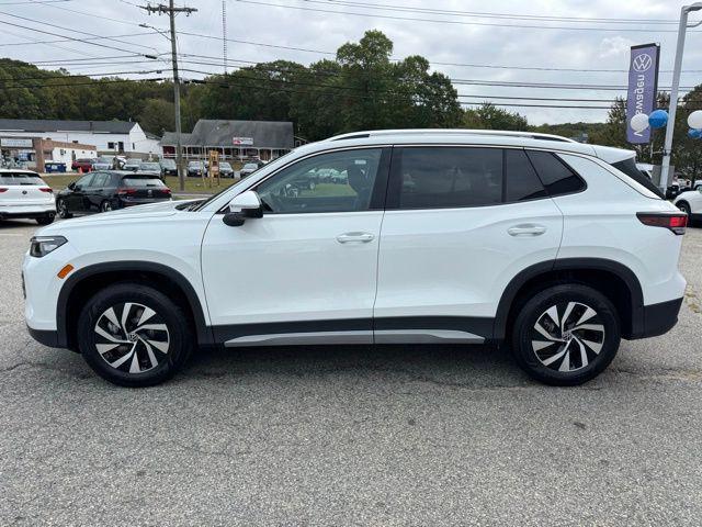 new 2025 Volkswagen Tiguan car, priced at $32,077