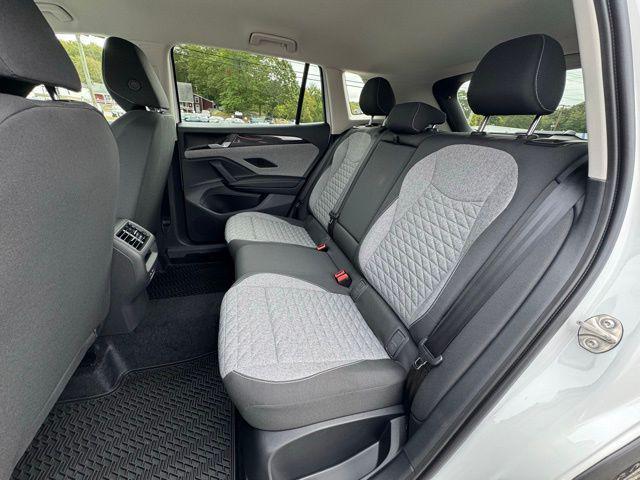 new 2025 Volkswagen Tiguan car, priced at $32,077