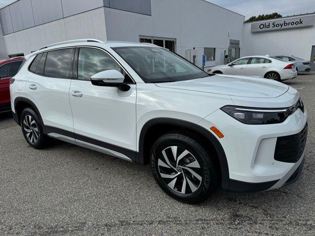 new 2025 Volkswagen Tiguan car, priced at $32,077