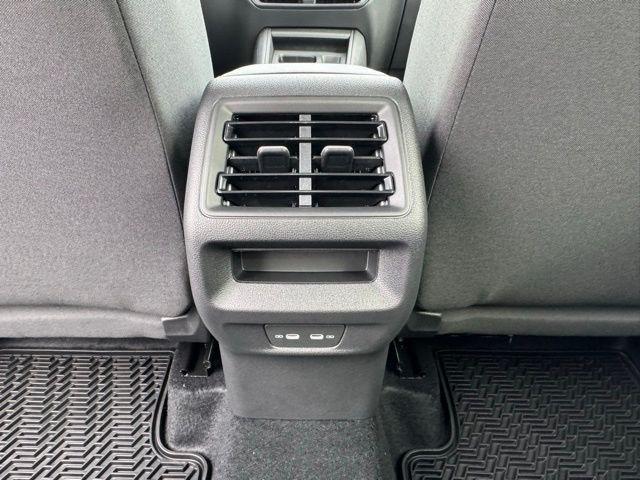 new 2025 Volkswagen Tiguan car, priced at $32,077