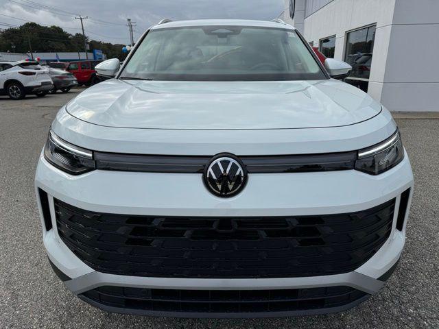 new 2025 Volkswagen Tiguan car, priced at $32,077