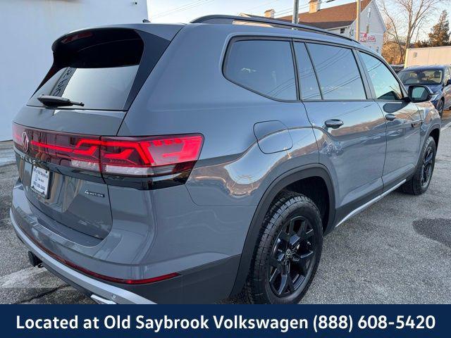 new 2025 Volkswagen Atlas car, priced at $43,720