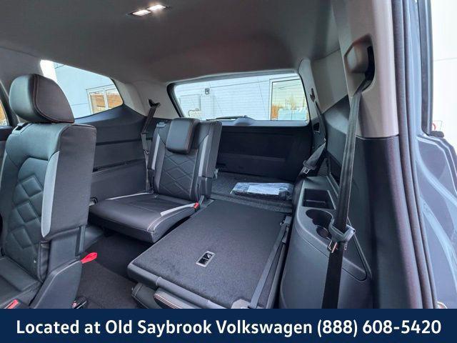 new 2025 Volkswagen Atlas car, priced at $43,720