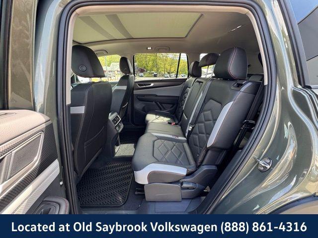 new 2025 Volkswagen Atlas car, priced at $47,946