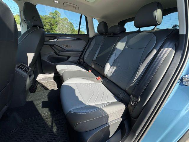 new 2025 Volkswagen Tiguan car, priced at $36,826