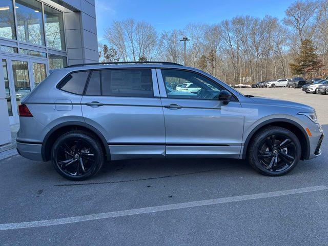 new 2024 Volkswagen Tiguan car, priced at $37,609