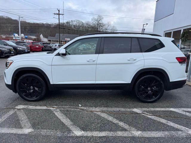 new 2025 Volkswagen Atlas car, priced at $45,235