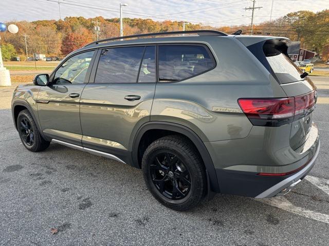 new 2025 Volkswagen Atlas car, priced at $45,823