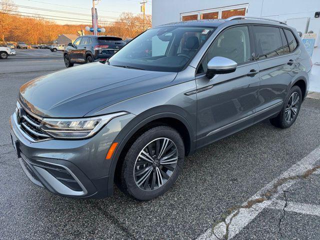 new 2024 Volkswagen Tiguan car, priced at $33,533