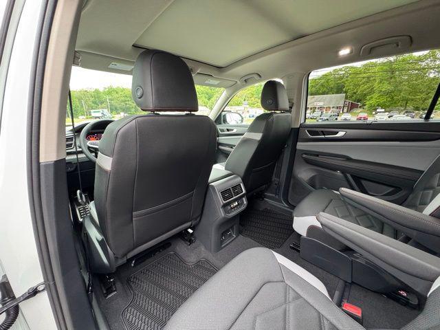 new 2025 Volkswagen Atlas car, priced at $49,411