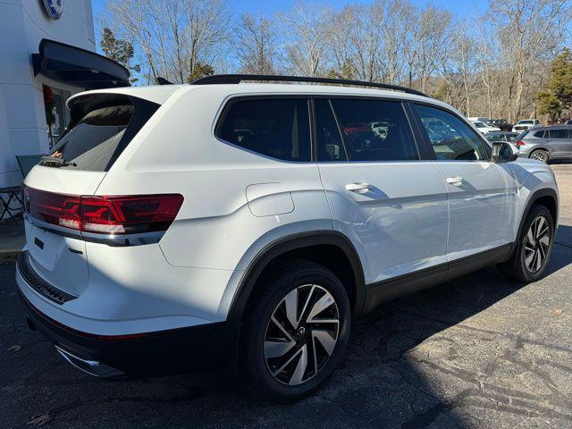 new 2025 Volkswagen Atlas car, priced at $43,435