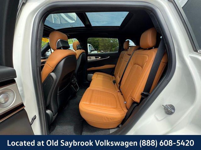 used 2022 Lincoln Nautilus car, priced at $43,931