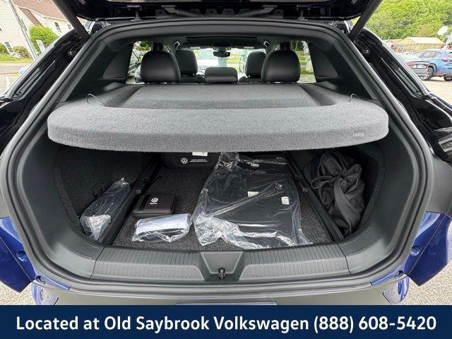 used 2021 Volkswagen ID.4 car, priced at $25,956