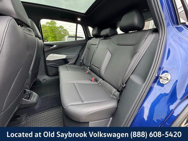 used 2021 Volkswagen ID.4 car, priced at $25,956