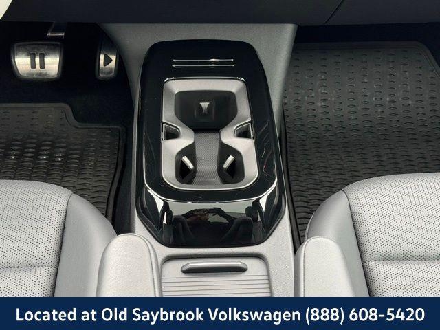 used 2021 Volkswagen ID.4 car, priced at $25,956