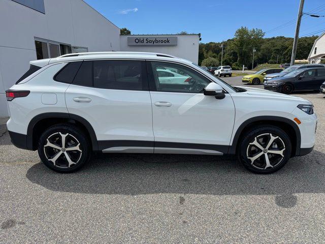 new 2025 Volkswagen Tiguan car, priced at $35,182