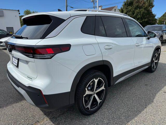 new 2025 Volkswagen Tiguan car, priced at $35,182