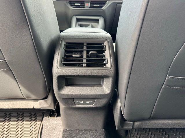 new 2025 Volkswagen Tiguan car, priced at $35,182