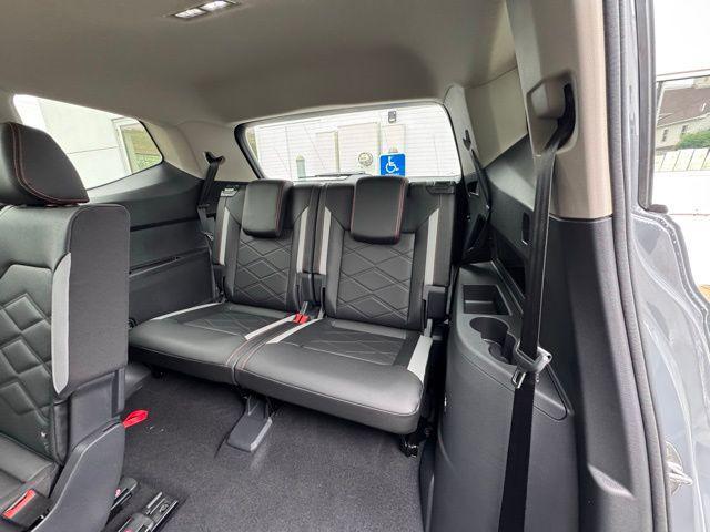 new 2025 Volkswagen Atlas car, priced at $49,171