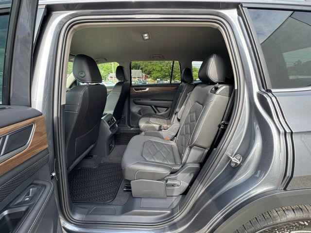 new 2025 Volkswagen Atlas car, priced at $43,695