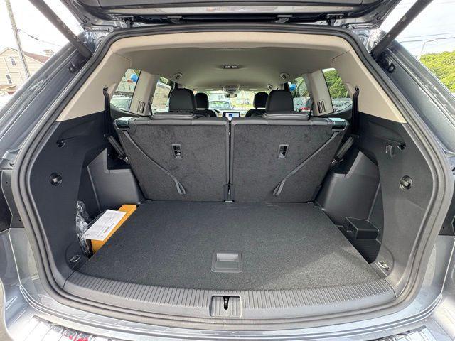 new 2025 Volkswagen Atlas car, priced at $43,695