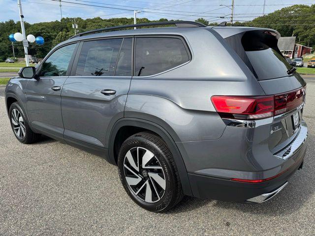 new 2025 Volkswagen Atlas car, priced at $43,695