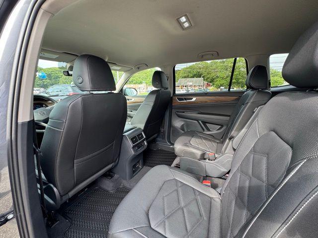 new 2025 Volkswagen Atlas car, priced at $43,695
