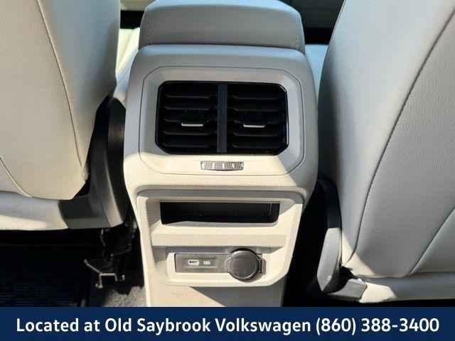 used 2024 Volkswagen Tiguan car, priced at $31,586