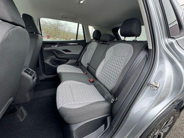 new 2025 Volkswagen Tiguan car, priced at $31,586