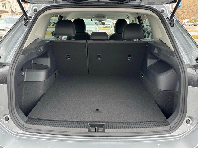 new 2025 Volkswagen Tiguan car, priced at $31,586