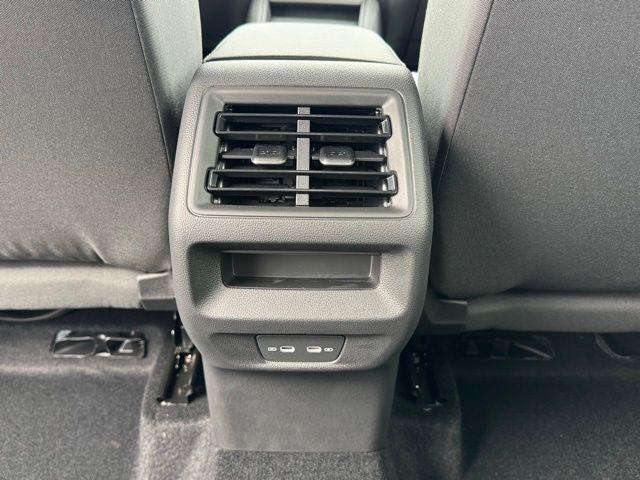 new 2025 Volkswagen Tiguan car, priced at $31,586