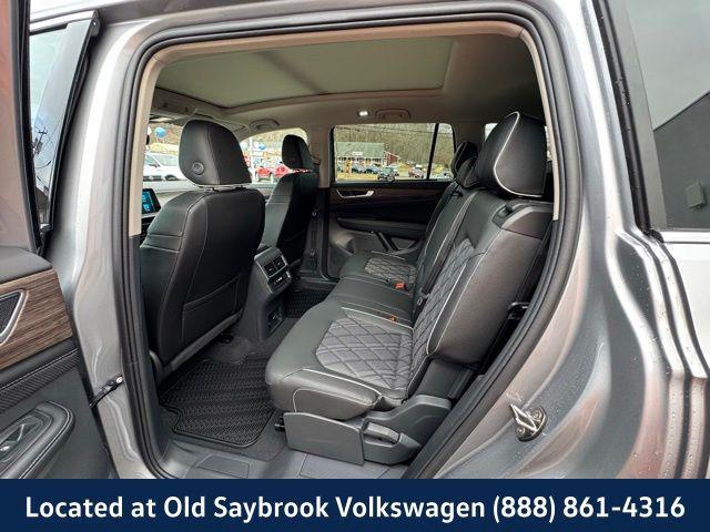 new 2025 Volkswagen Atlas car, priced at $54,841