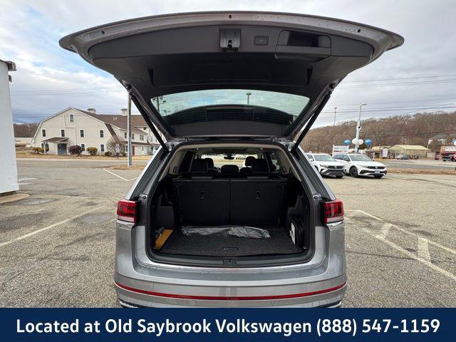 new 2025 Volkswagen Atlas car, priced at $53,841