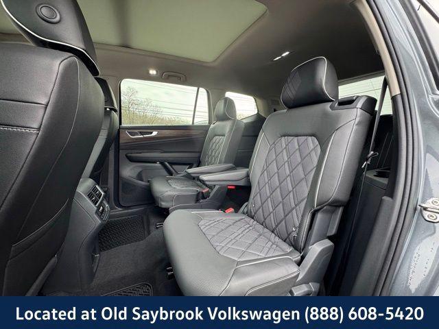 new 2025 Volkswagen Atlas car, priced at $53,331