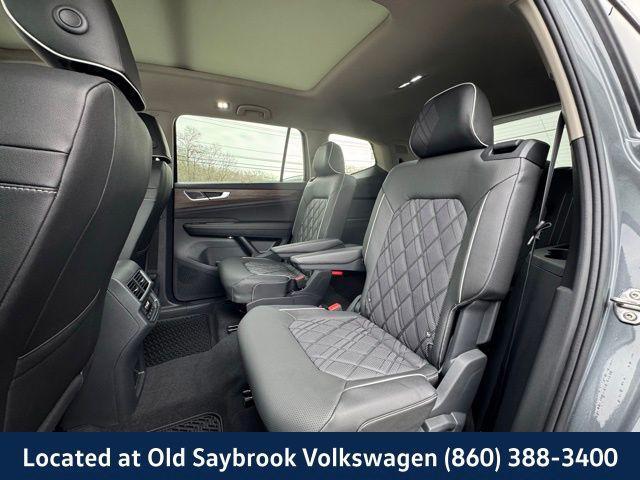 new 2025 Volkswagen Atlas car, priced at $51,238