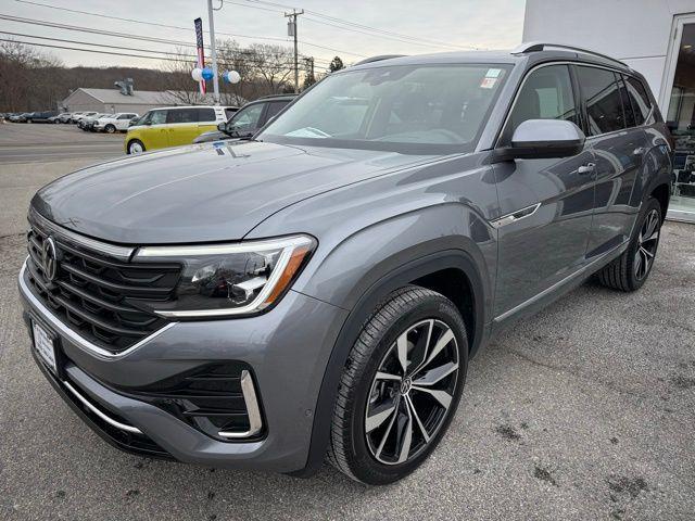 new 2025 Volkswagen Atlas car, priced at $52,238