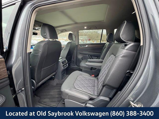 new 2025 Volkswagen Atlas car, priced at $51,238