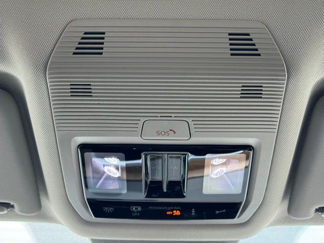 new 2025 Volkswagen Atlas car, priced at $46,700