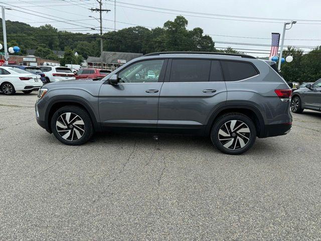 new 2024 Volkswagen Atlas car, priced at $42,037